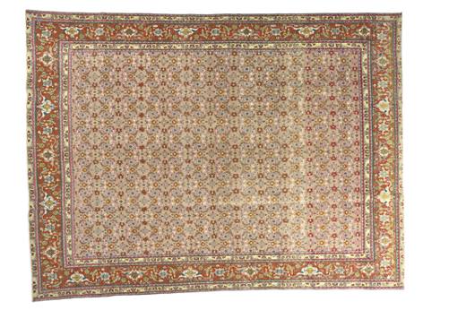 Hand-knotted Heriz rug
